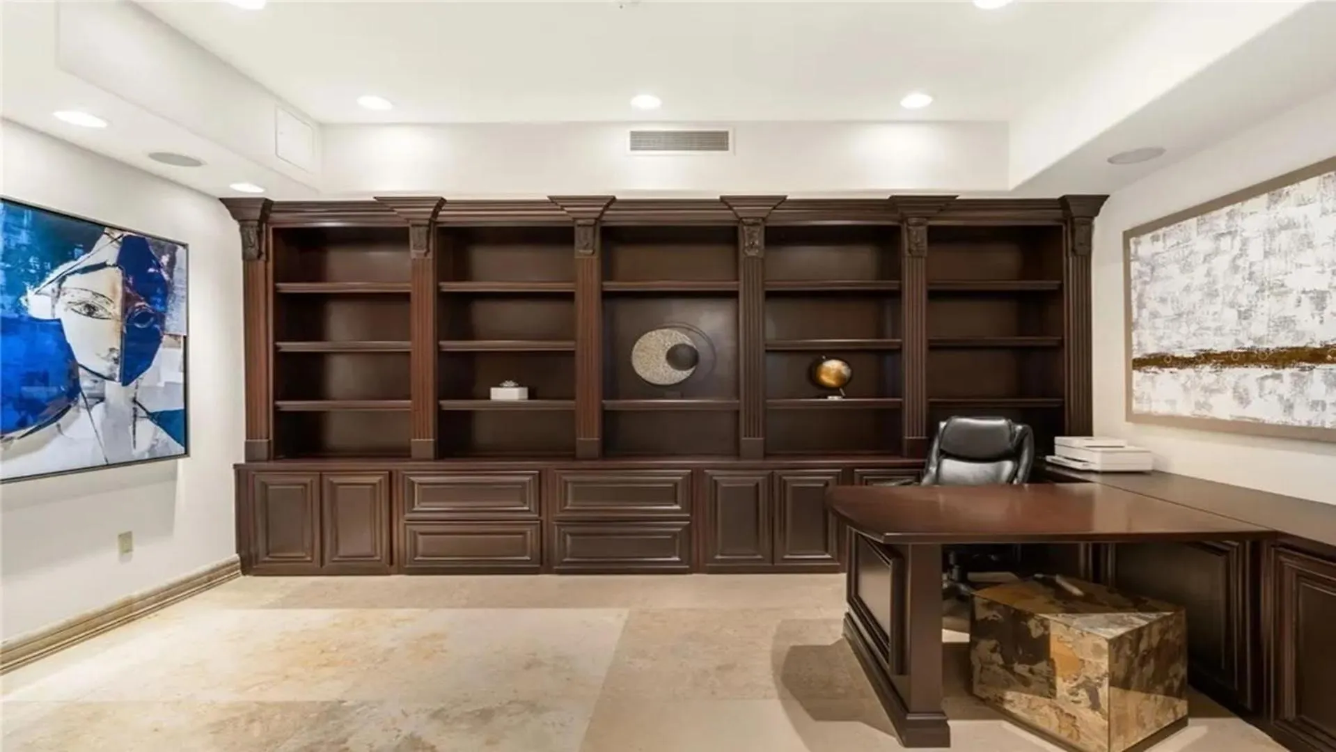 Three Bedroom Top Luxury Apartment With Private Express Elevator لاس فيغاس