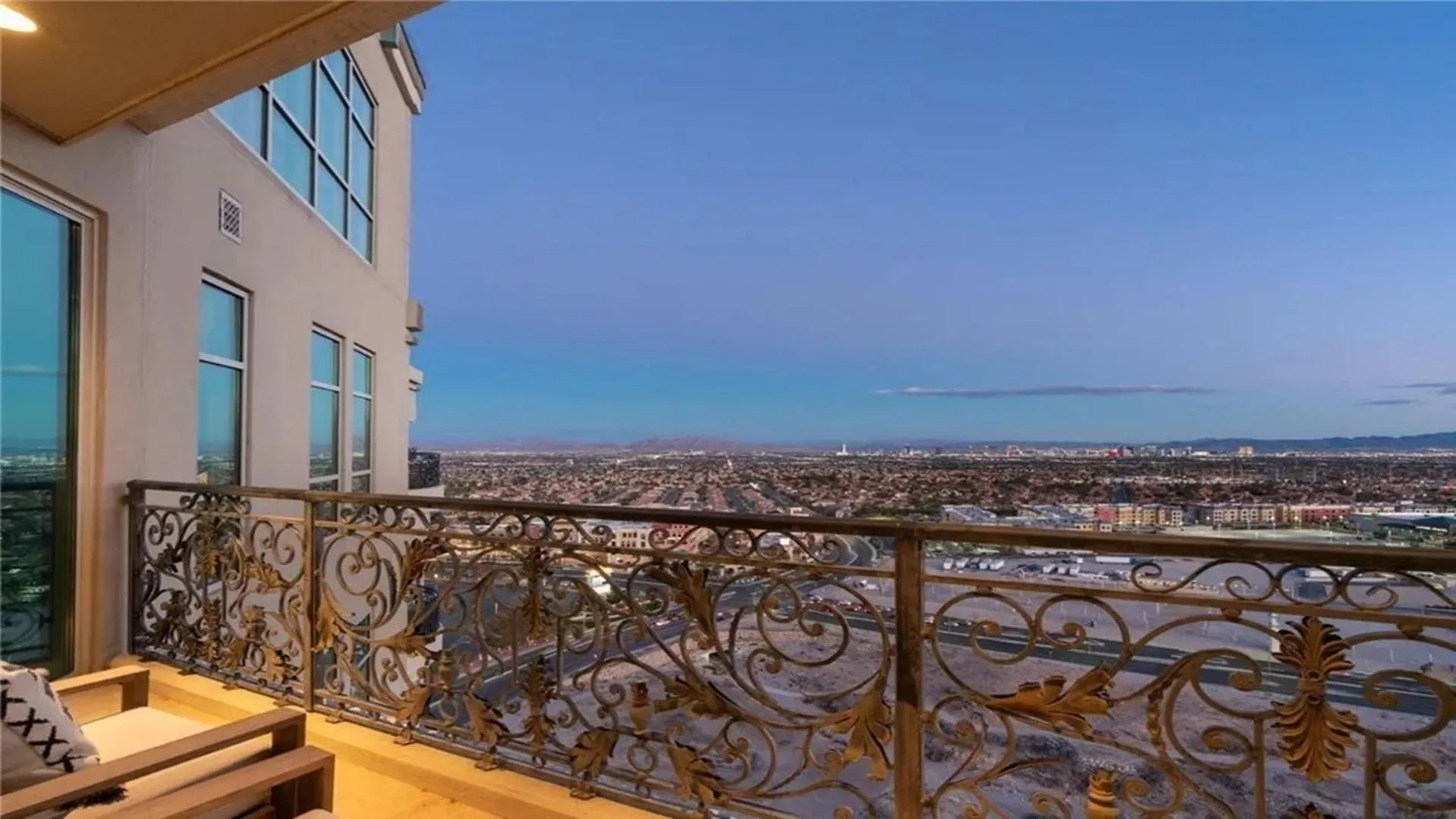 Three Bedroom Top Luxury Apartment With Private Express Elevator لاس فيغاس 0*,  الولايات المتحدة الأمريكية